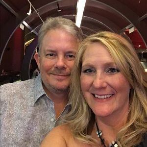 Meet your Posher, Cari